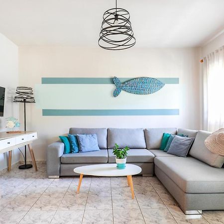 Catherine Blue Suites - 4 Minutes Off The Beach Poros  Exterior foto