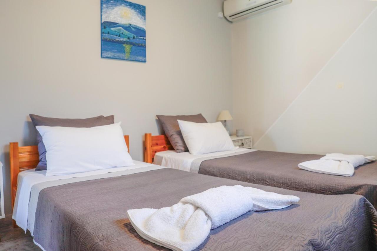 Catherine Blue Suites - 4 Minutes Off The Beach Poros  Exterior foto