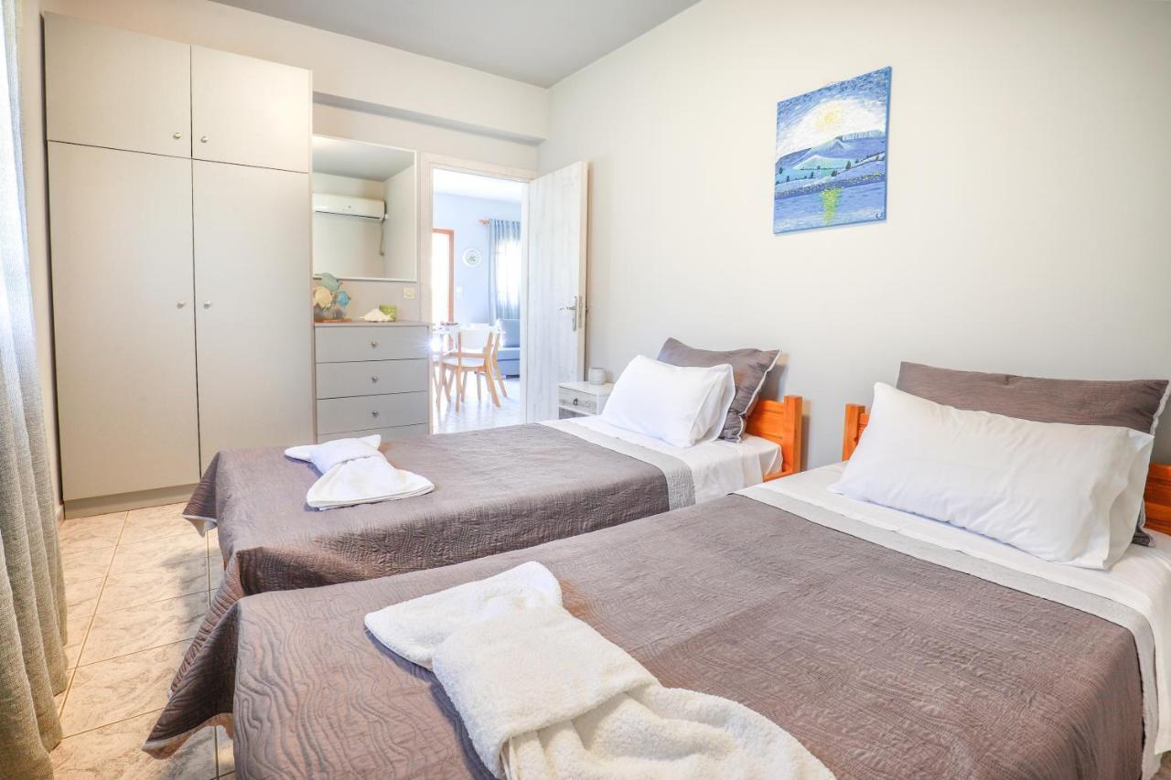 Catherine Blue Suites - 4 Minutes Off The Beach Poros  Exterior foto