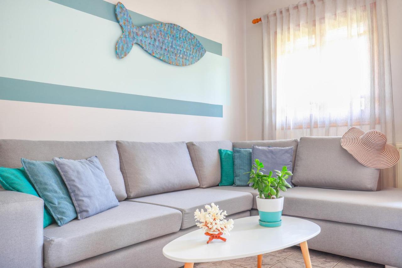 Catherine Blue Suites - 4 Minutes Off The Beach Poros  Exterior foto