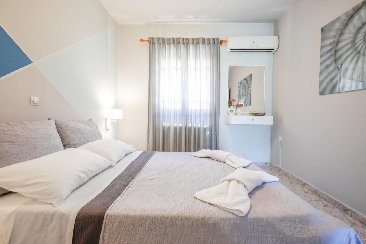 Catherine Blue Suites - 4 Minutes Off The Beach Poros  Exterior foto